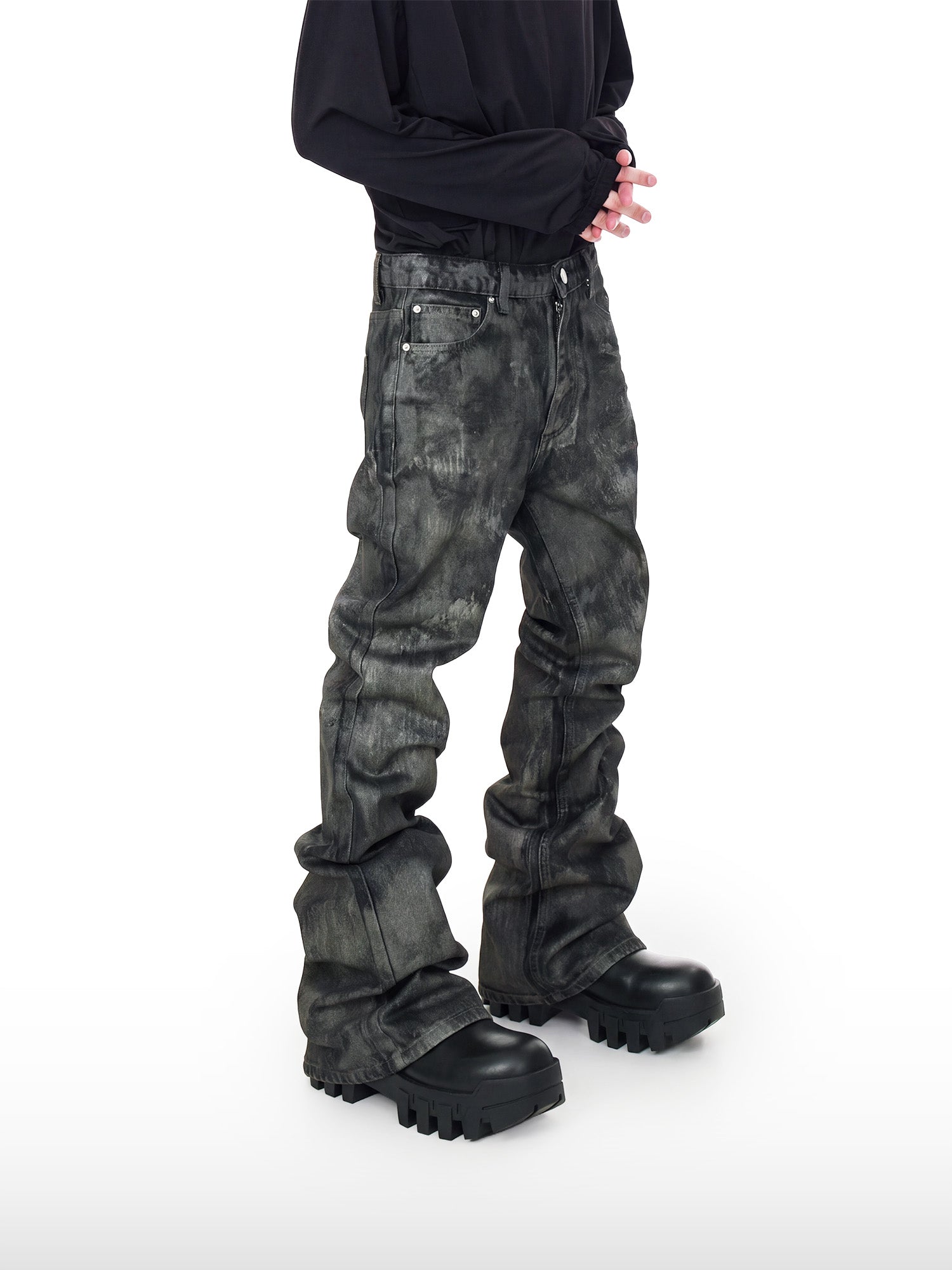 Jeans al carbonio