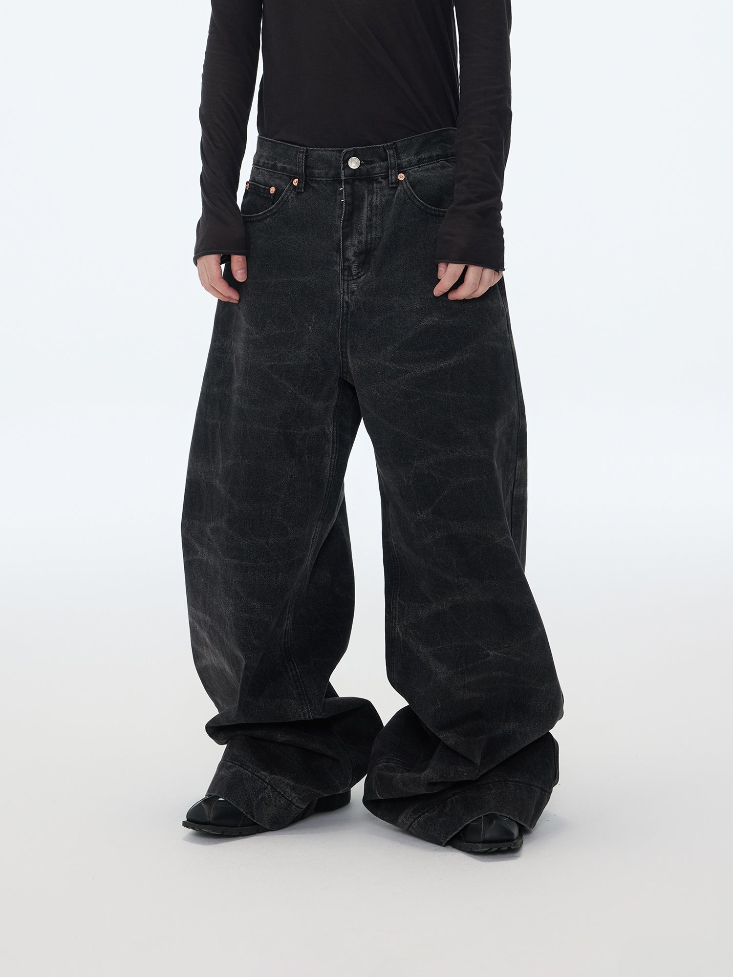 Dark Leopard Jeans