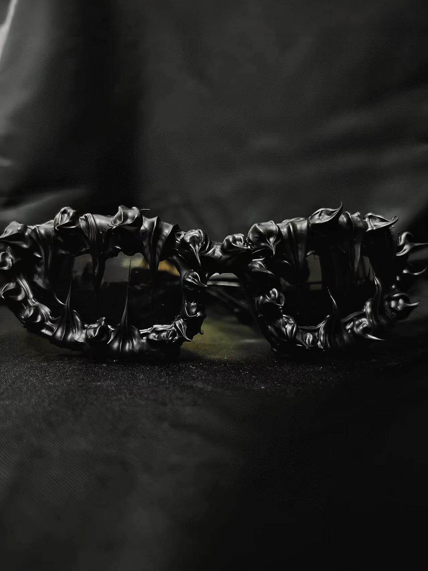 Dark Thorn Shades