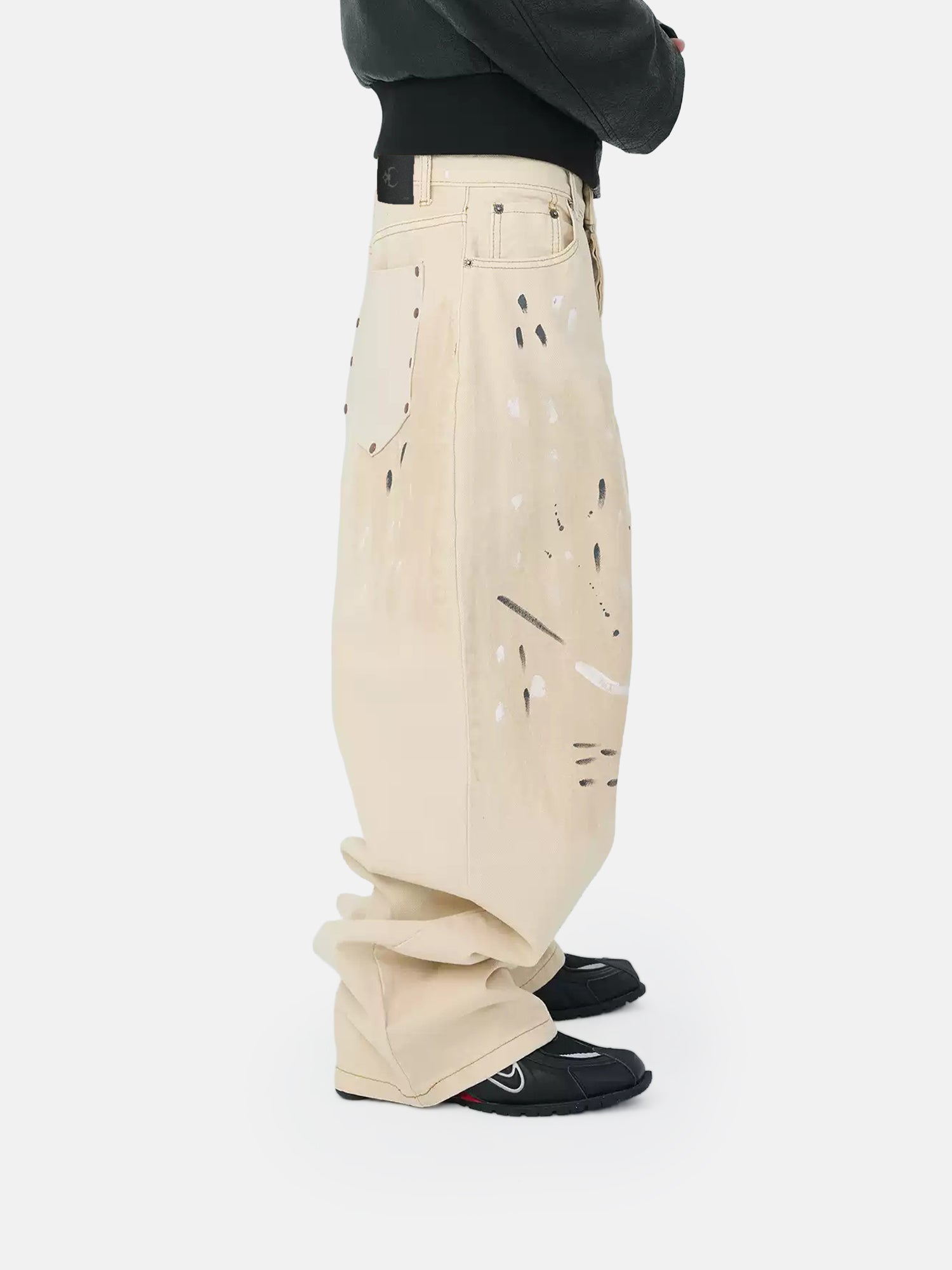 Pantaloni avorio effetto usurato