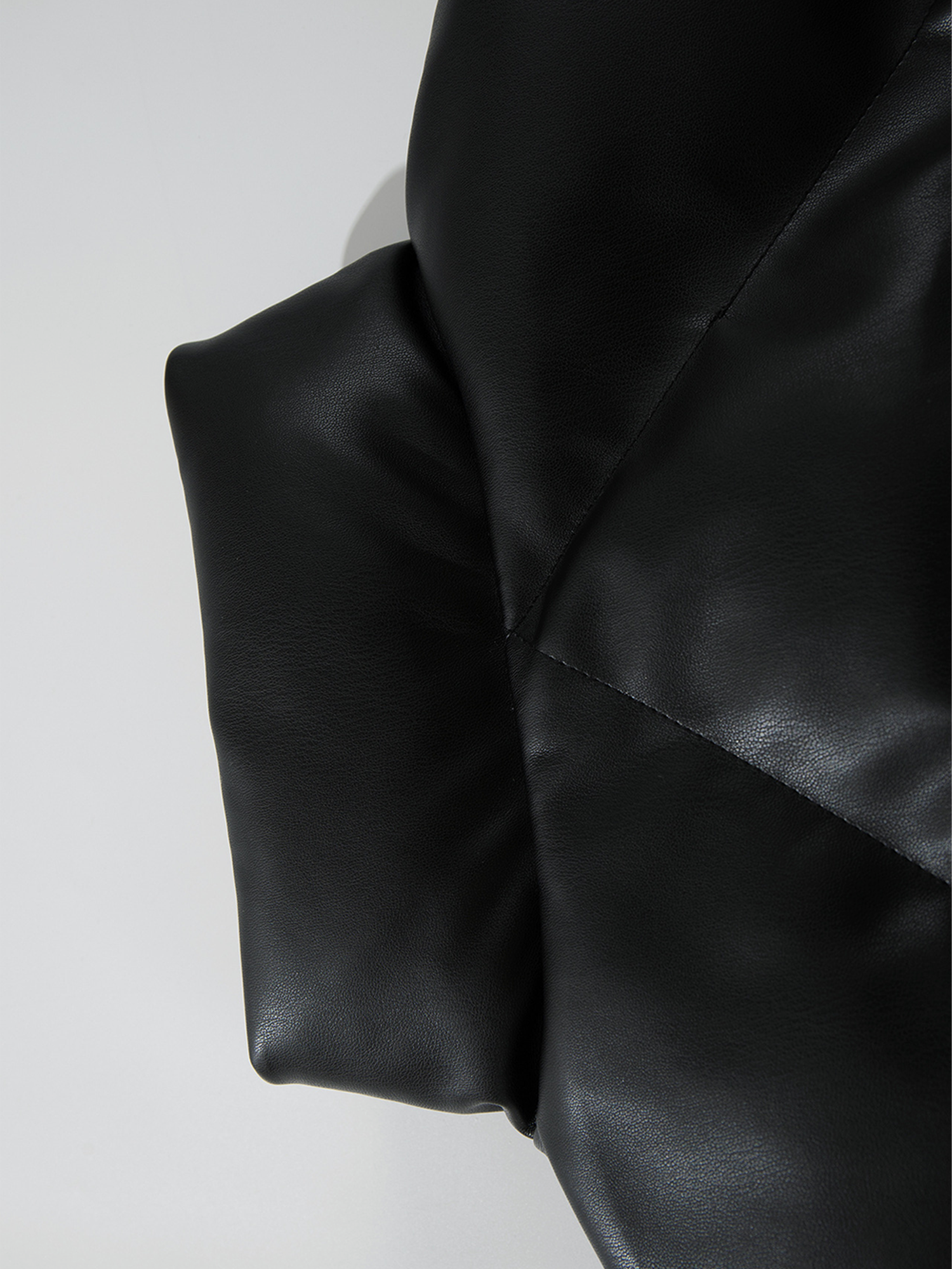 Gilet nero trapuntato