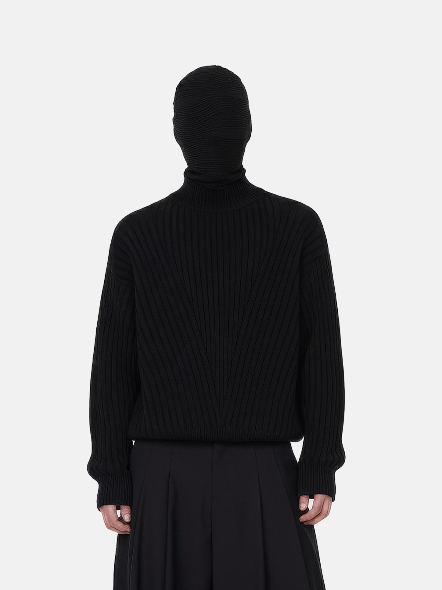 Maglione nero lavorato a maglia