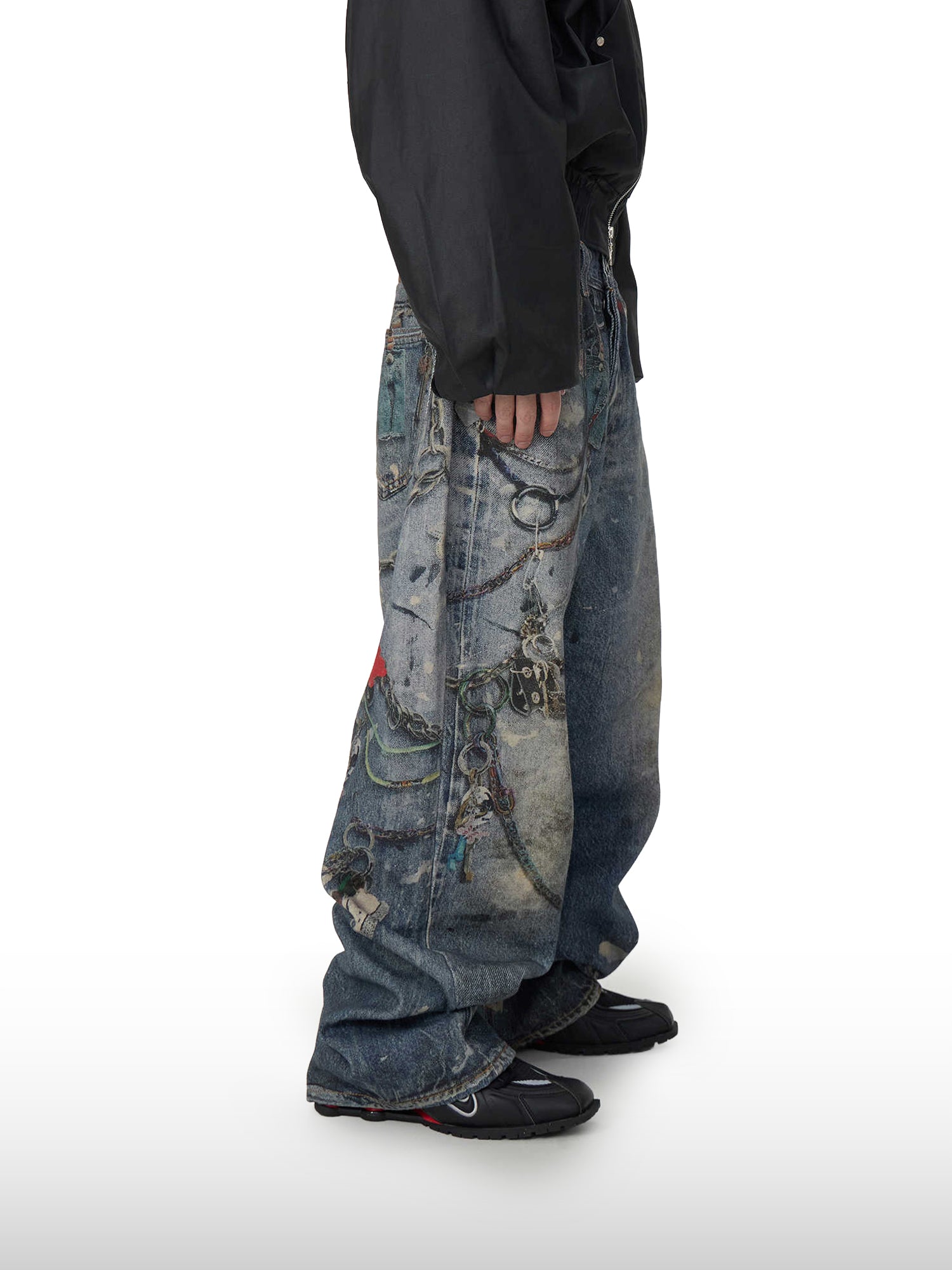 Jeans con catena artigianale