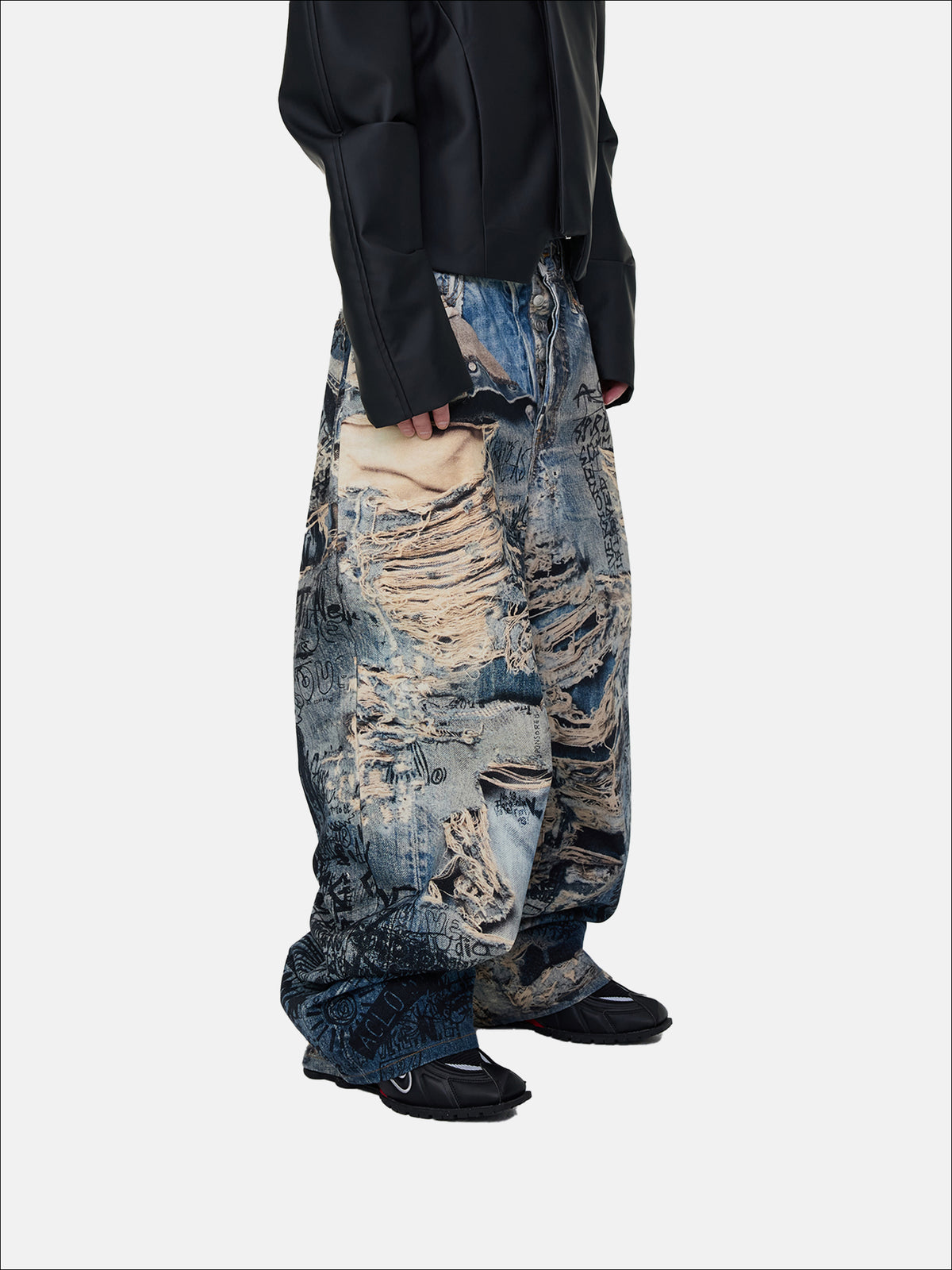 Graffiti Rift Jeans