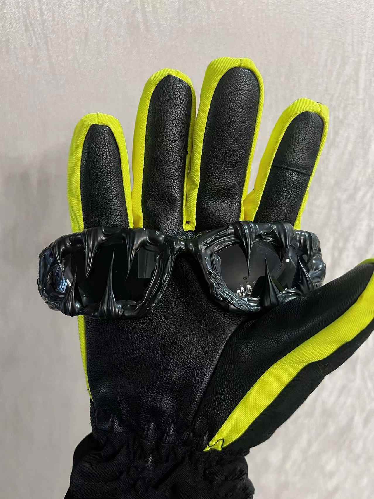 Occhiali da sole Venom