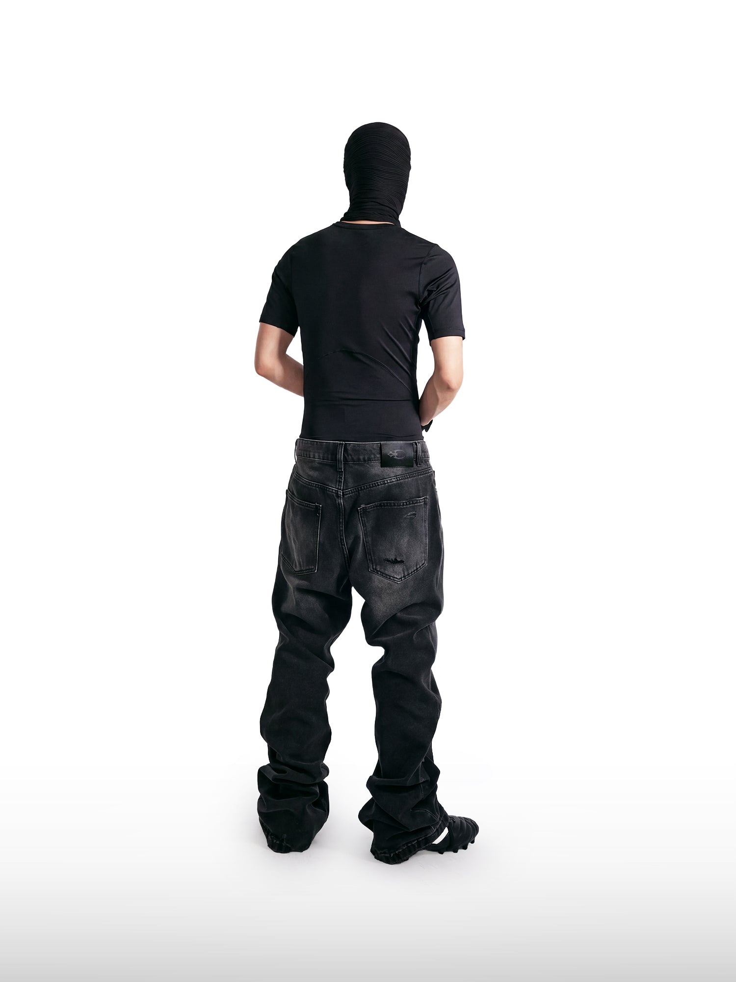 Jeans svasati neri strappati