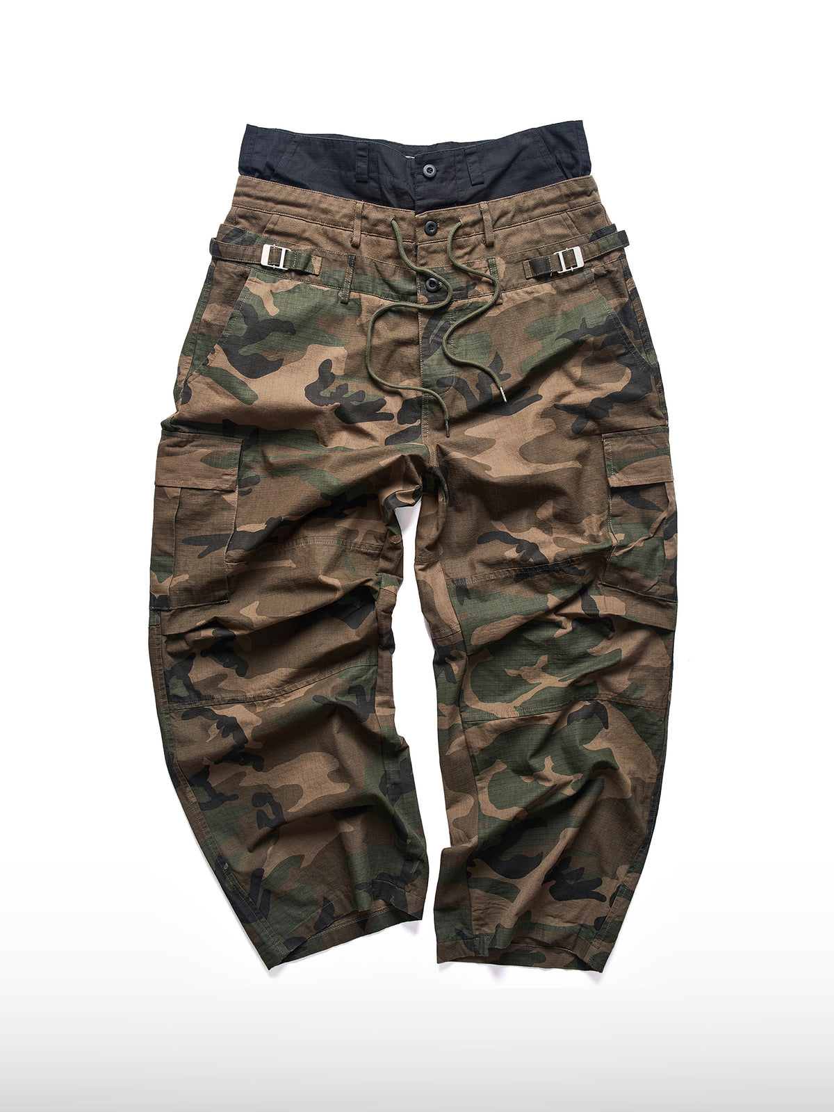 Pantaloni mimetici a vita tripla