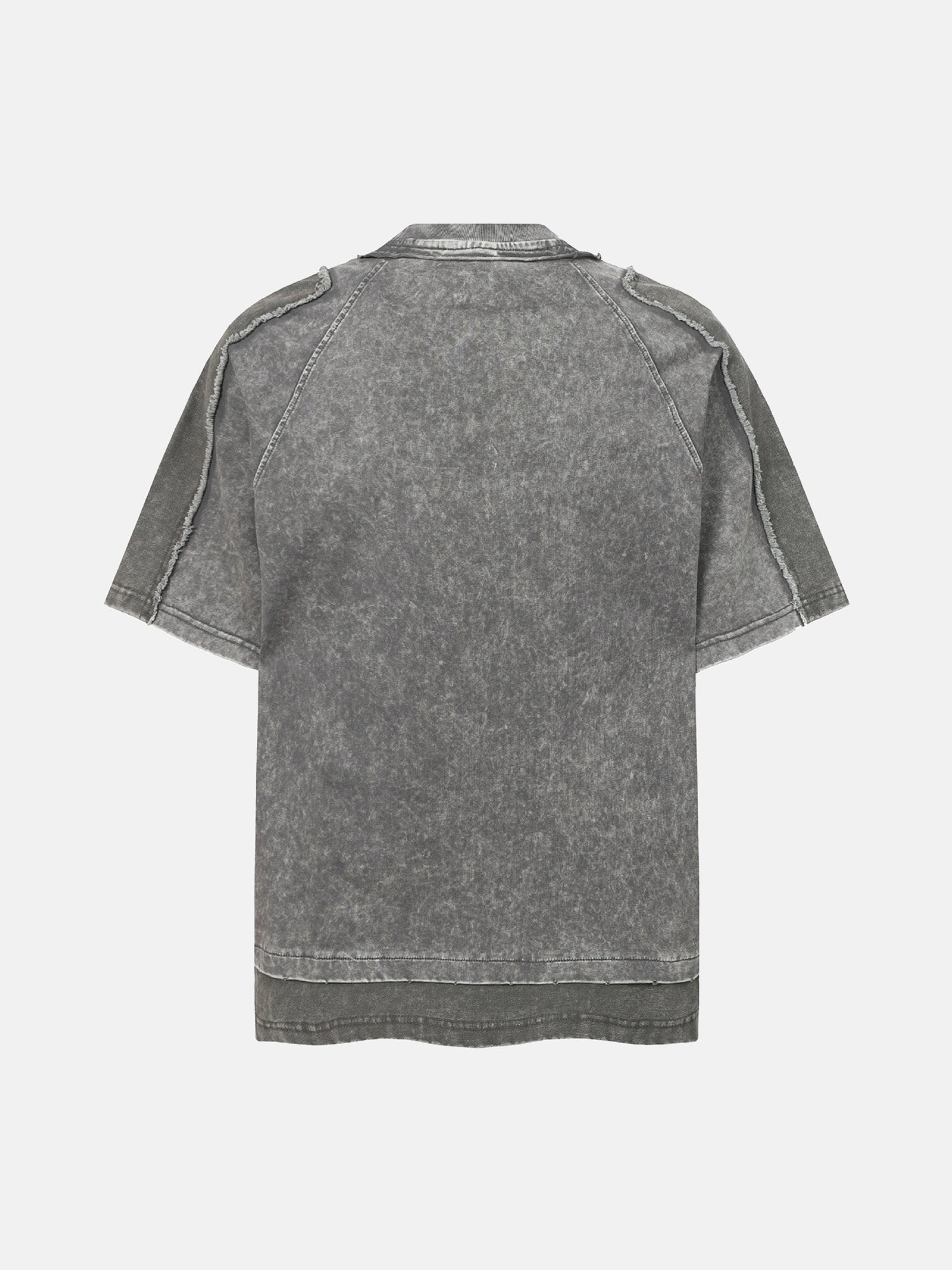 T-Shirt con Frammento di Graffito