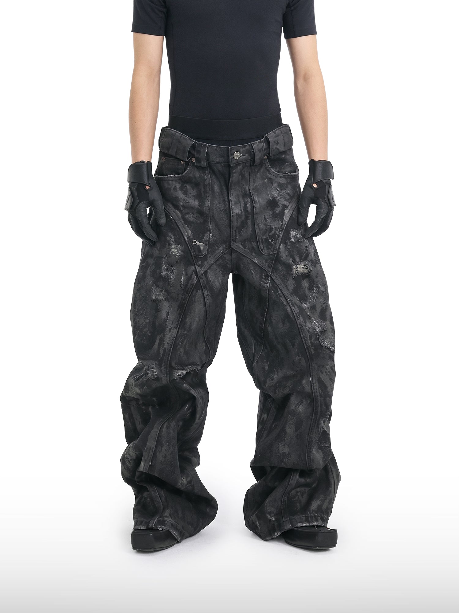 Jeans cerati ricostruiti