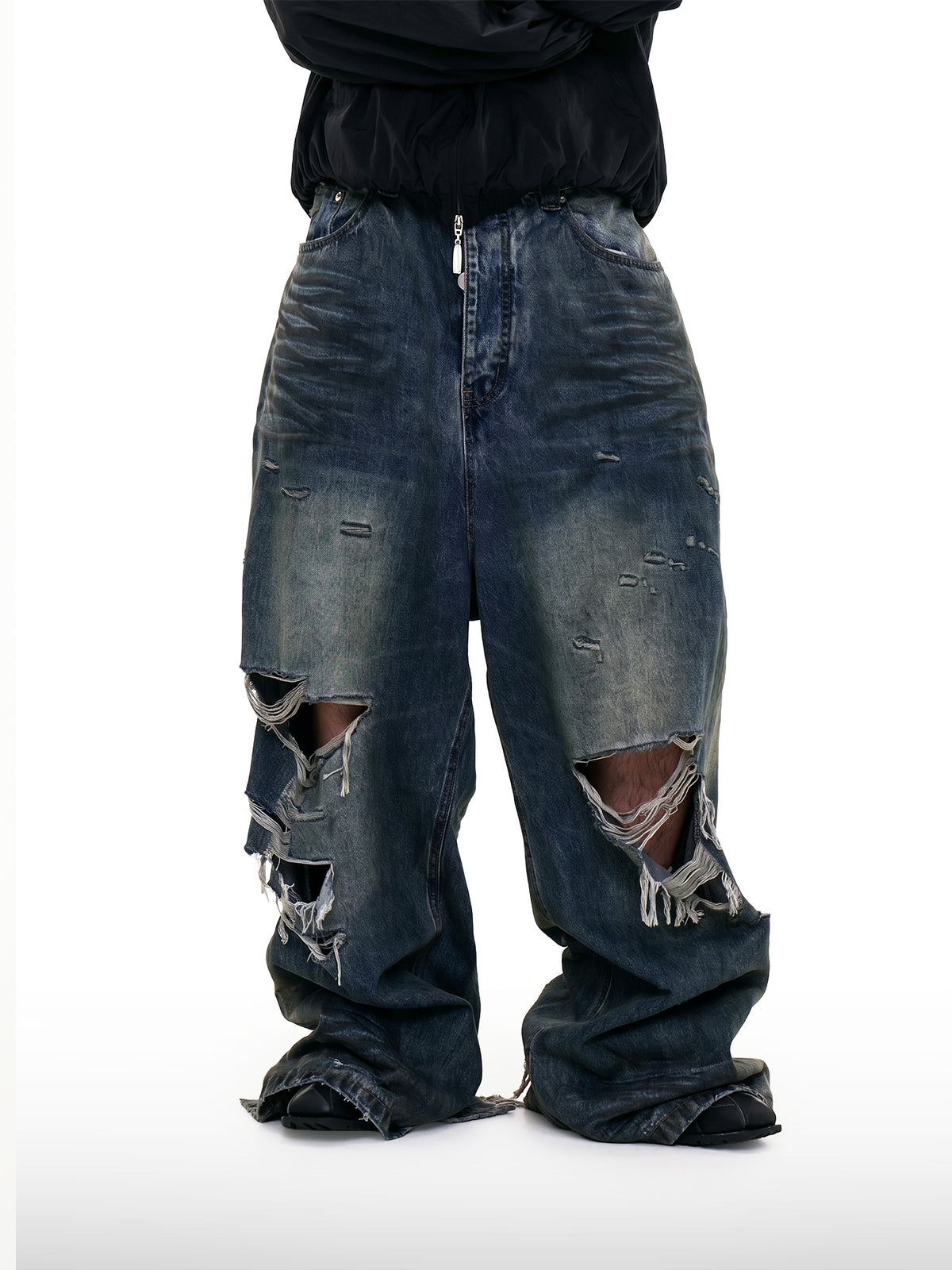 Jeans larghi rovinati